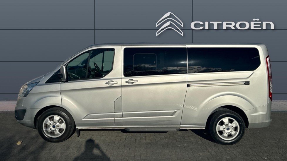 Ford Tourneo Custom Transit Custom Tourneo Lwb Diesel Fwd 2.0 TDCi 130ps Low Roof 8 Seater Titanium - Image 4