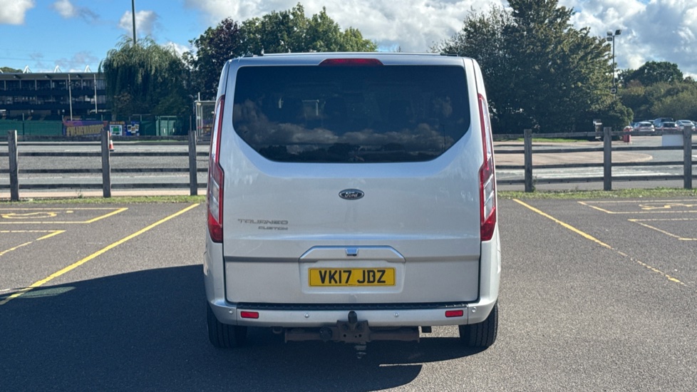 Ford Tourneo Custom Transit Custom Tourneo Lwb Diesel Fwd 2.0 TDCi 130ps Low Roof 8 Seater Titanium - Image 11