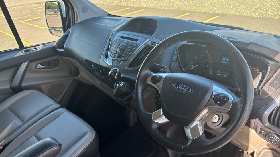 Ford Tourneo Custom Transit Custom Tourneo Lwb Diesel Fwd 2.0 TDCi 130ps Low Roof 8 Seater Titanium - Image 16