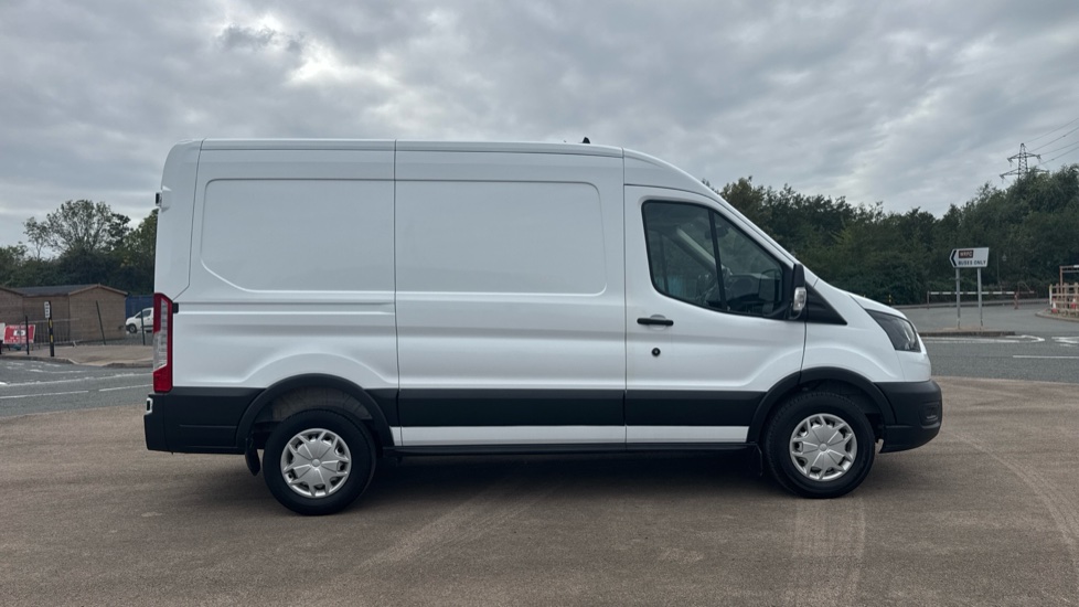 Ford Transit 350 L2 Diesel Fwd 2.0 EcoBlue 130ps H2 Leader Van - Image 9