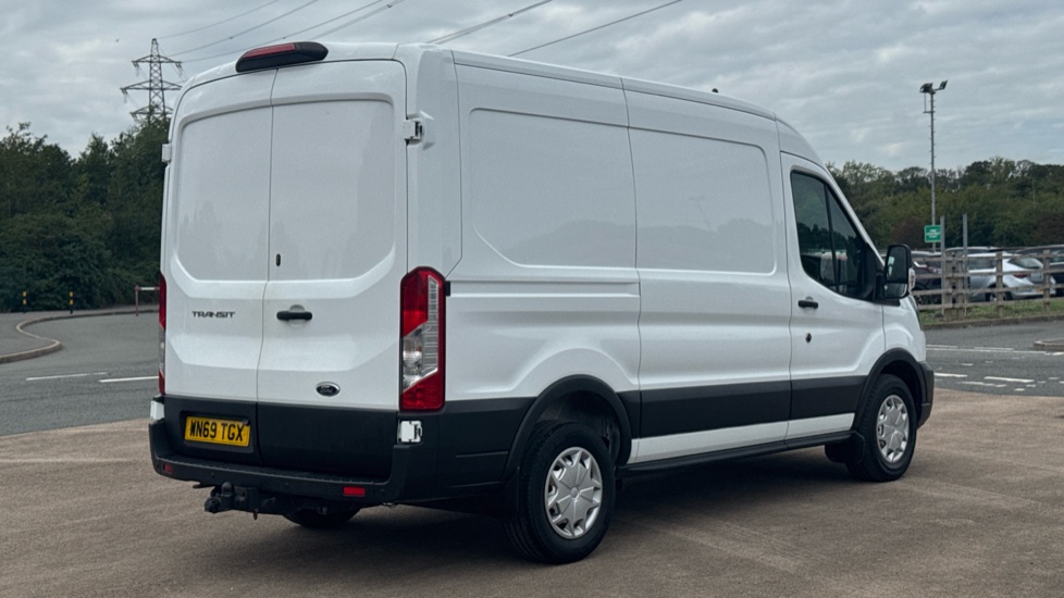 Ford Transit 350 L2 Diesel Fwd 2.0 EcoBlue 130ps H2 Leader Van - Image 10