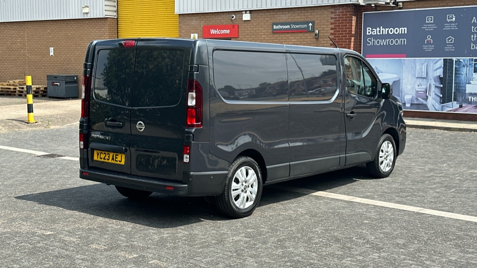 Nissan Primastar 30 L2 Diesel 2.0 dCi 130ps H1 Tekna+ Van - Image 10