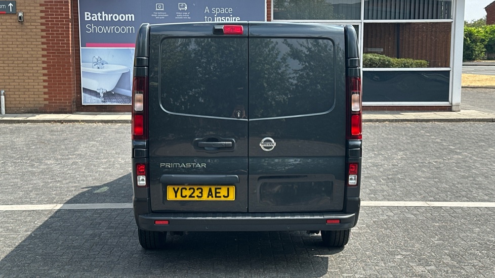 Nissan Primastar 30 L2 Diesel 2.0 dCi 130ps H1 Tekna+ Van - Image 11