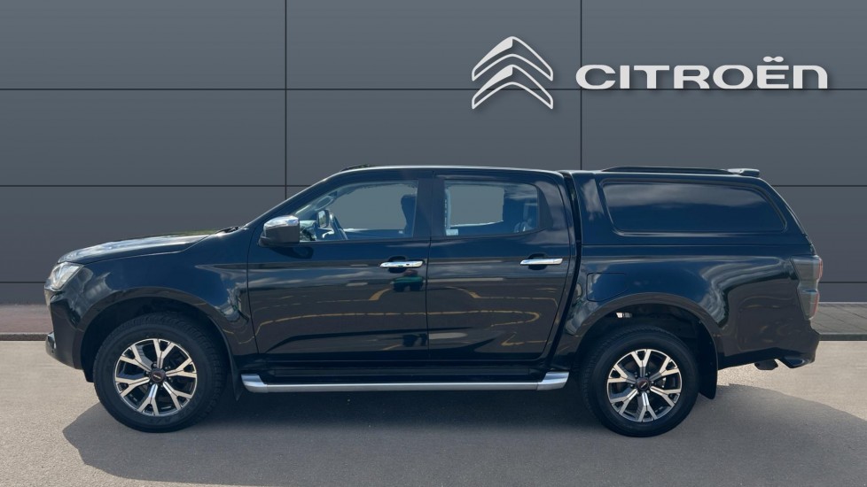 Isuzu D-Max Diesel 1.9 DL40 Double Cab 4x4 Auto - Image 4