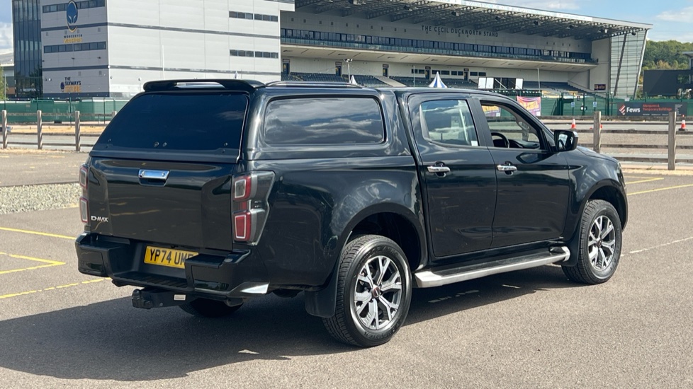 Isuzu D-Max Diesel 1.9 DL40 Double Cab 4x4 Auto - Image 10
