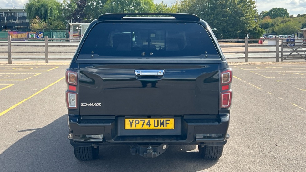 Isuzu D-Max Diesel 1.9 DL40 Double Cab 4x4 Auto - Image 11