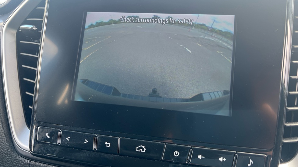 Isuzu D-Max Diesel 1.9 DL40 Double Cab 4x4 Auto - Image 37