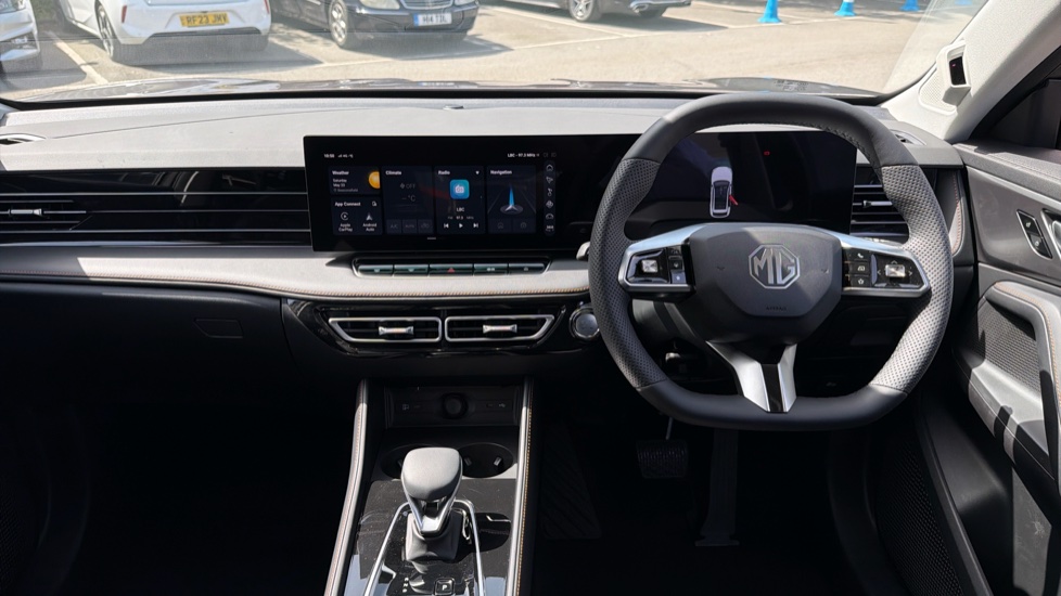 MG HS 1.5 T-GDI PHEV Trophy 5dr Auto Hatchback - Image 10