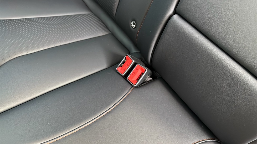 MG HS 1.5 T-GDI PHEV Trophy 5dr Auto Hatchback - Image 17