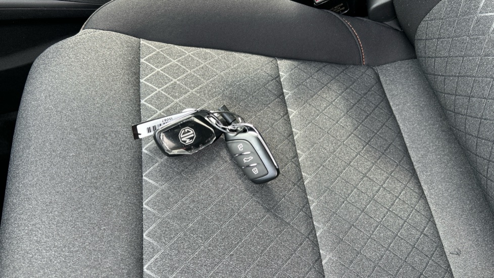 MG MG3 1.5 SE 5dr Petrol Hatchback - Image 20