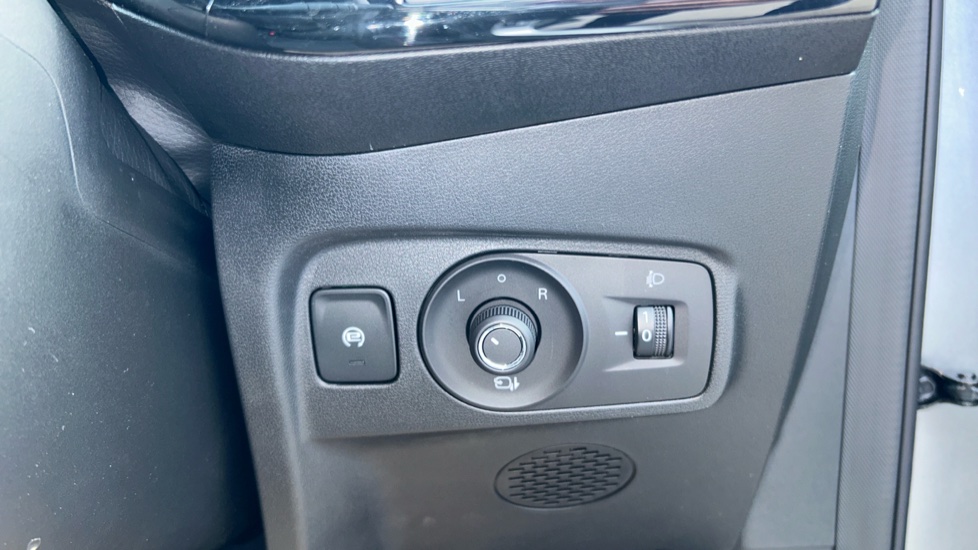 MG MG3 1.5 SE 5dr Petrol Hatchback - Image 31