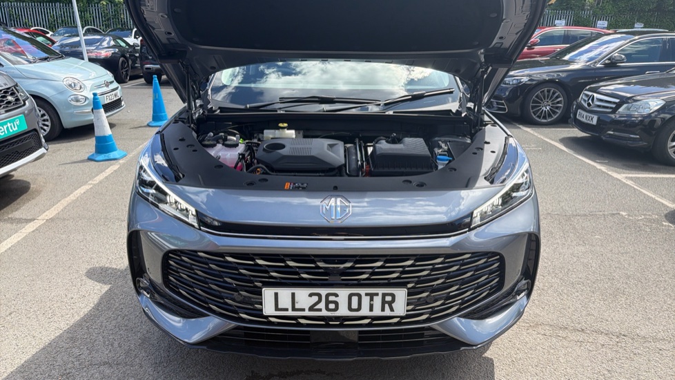 MG HS 1.5 T-GDI PHEV Trophy 5dr Auto Hatchback - Image 8