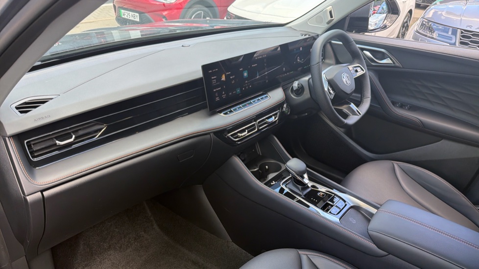 MG HS 1.5 T-GDI PHEV Trophy 5dr Auto Hatchback - Image 9
