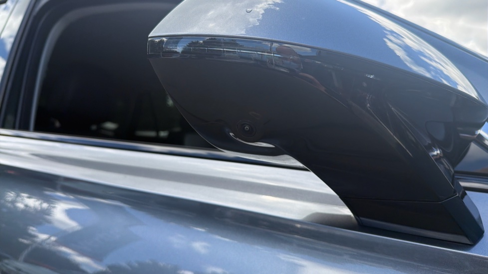 MG HS 1.5 T-GDI PHEV Trophy 5dr Auto Hatchback - Image 23