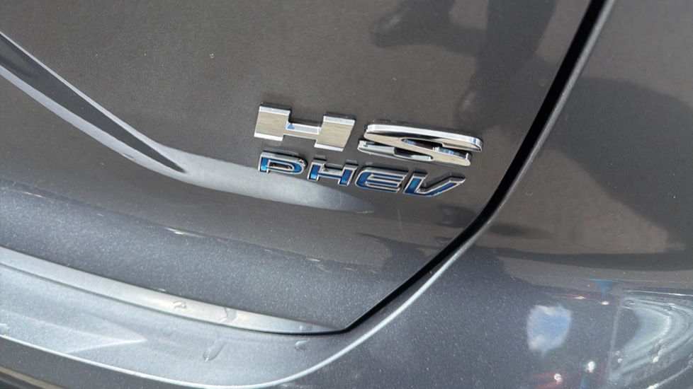 MG HS 1.5 T-GDI PHEV Trophy 5dr Auto Hatchback - Image 34