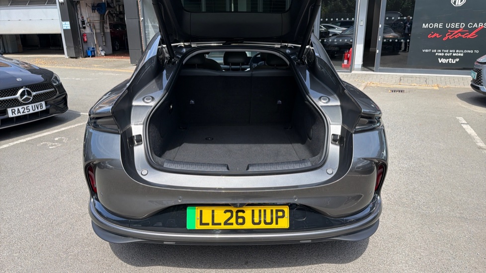 MG IM5 300kW Long Range 100kWh 5dr Auto Electric Hatchback - Image 4