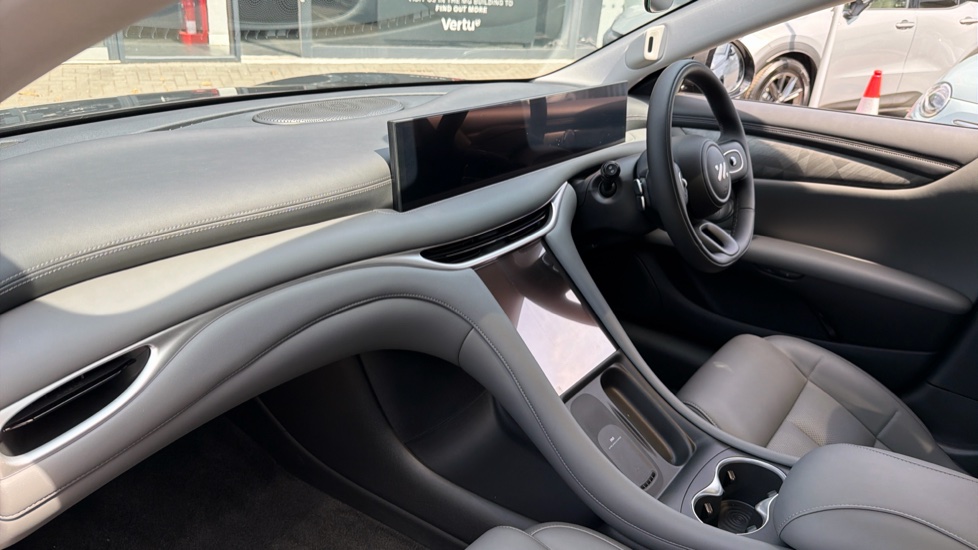 MG IM5 300kW Long Range 100kWh 5dr Auto Electric Hatchback - Image 9
