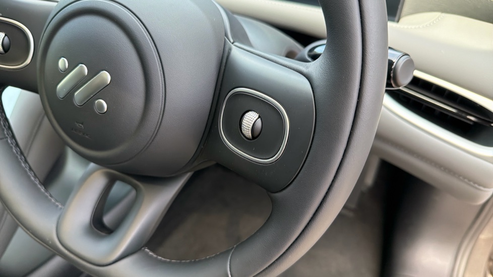 MG IM5 300kW Long Range 100kWh 5dr Auto Electric Hatchback - Image 29