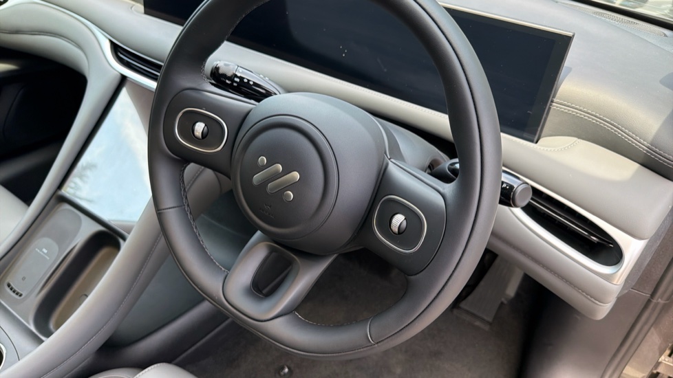 MG IM5 300kW Long Range 100kWh 5dr Auto Electric Hatchback - Image 31
