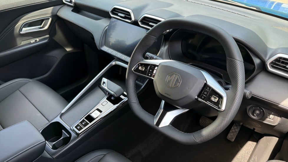 MG ZS 1.5 Hybrid+ Trophy 5dr Auto Hybrid Hatchback - Image 11