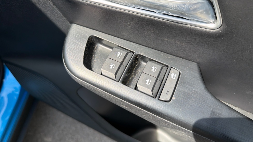 MG ZS 1.5 Hybrid+ Trophy 5dr Auto Hybrid Hatchback - Image 24