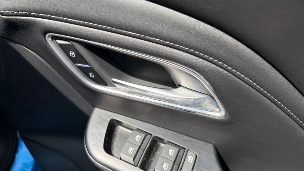 MG ZS 1.5 Hybrid+ Trophy 5dr Auto Hybrid Hatchback - Image 25