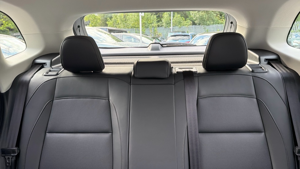 MG ZS 1.5 Hybrid+ Trophy 5dr Auto Hybrid Hatchback - Image 15