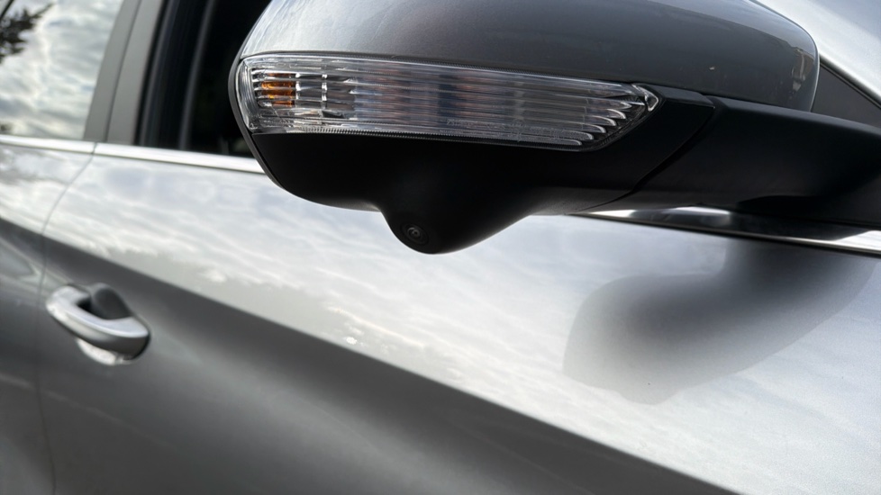 MG ZS 1.5 Hybrid+ Trophy 5dr Auto Hybrid Hatchback - Image 23