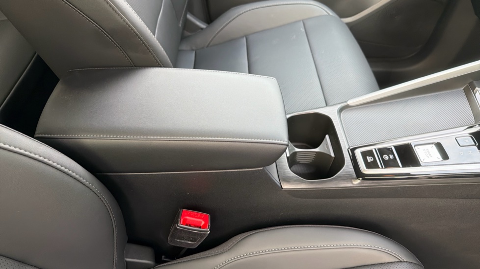 MG ZS 1.5 Hybrid+ Trophy 5dr Auto Hybrid Hatchback - Image 31