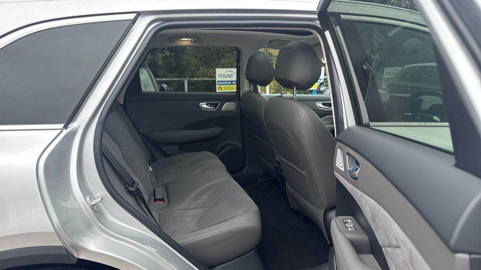 MG MGS6 180kW Trophy EV Long Range 77kWh 5dr Auto Electric Estate - Image 16