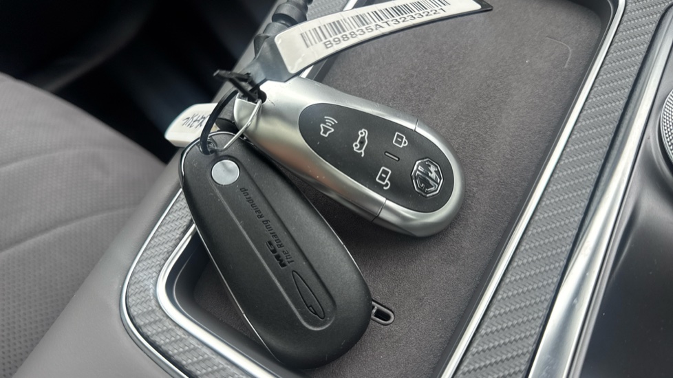 MG MGS6 180kW Trophy EV Long Range 77kWh 5dr Auto Electric Estate - Image 19