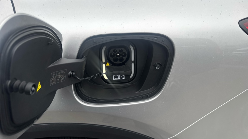 MG MGS6 180kW Trophy EV Long Range 77kWh 5dr Auto Electric Estate - Image 34