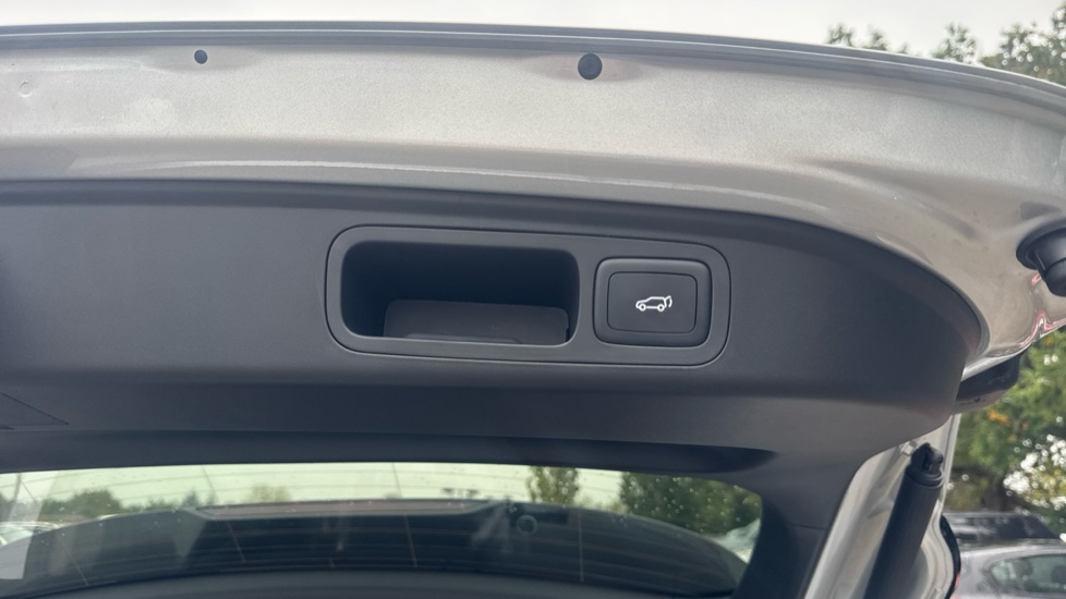 MG MGS6 180kW Trophy EV Long Range 77kWh 5dr Auto Electric Estate - Image 35