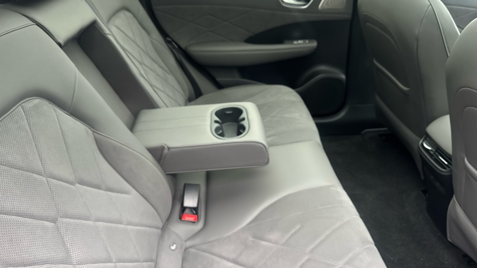 MG MGS6 180kW Trophy EV Long Range 77kWh 5dr Auto Electric Estate - Image 38