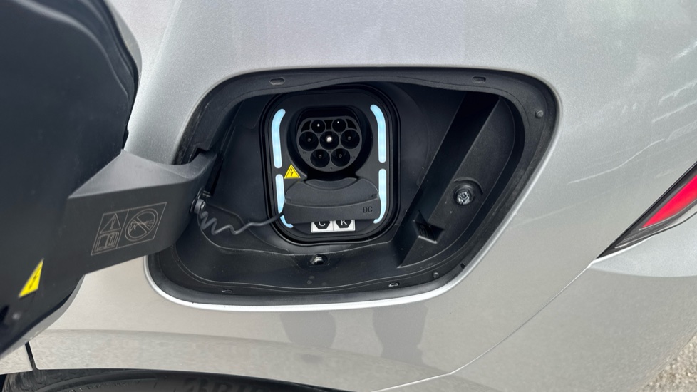 MG MG4 320kW XPOWER 64kWh 5dr Auto Electric Hatchback - Image 37