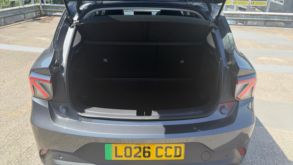 MG MG4 Urban 118kW Premium Long Range 54kWh 5dr Auto Electric Hatchback - Image 4