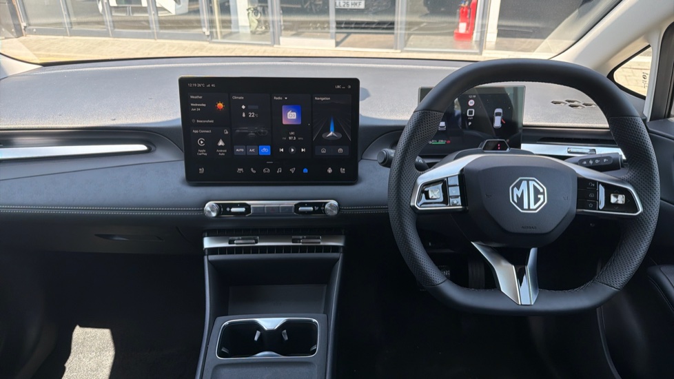 MG MG4 Urban 118kW Premium Long Range 54kWh 5dr Auto Electric Hatchback - Image 10