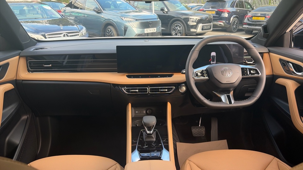 MG HS 1.5 T-GDI Hybrid+ Trophy 5dr Auto Hybrid Hatchback - Image 10