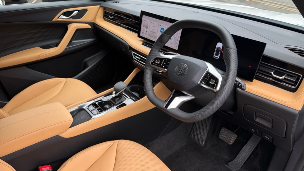 MG HS 1.5 T-GDI Hybrid+ Trophy 5dr Auto Hybrid Hatchback - Image 11