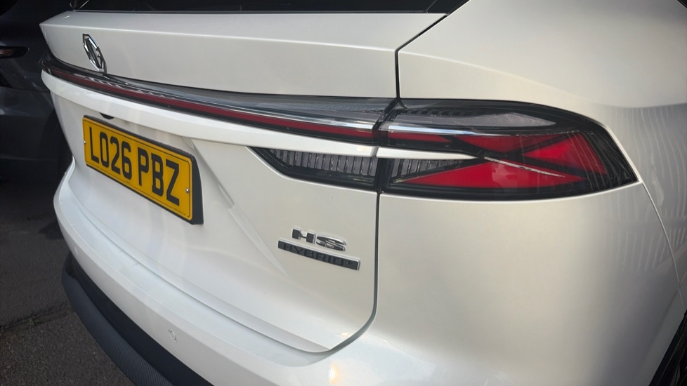 MG HS 1.5 T-GDI Hybrid+ Trophy 5dr Auto Hybrid Hatchback - Image 37