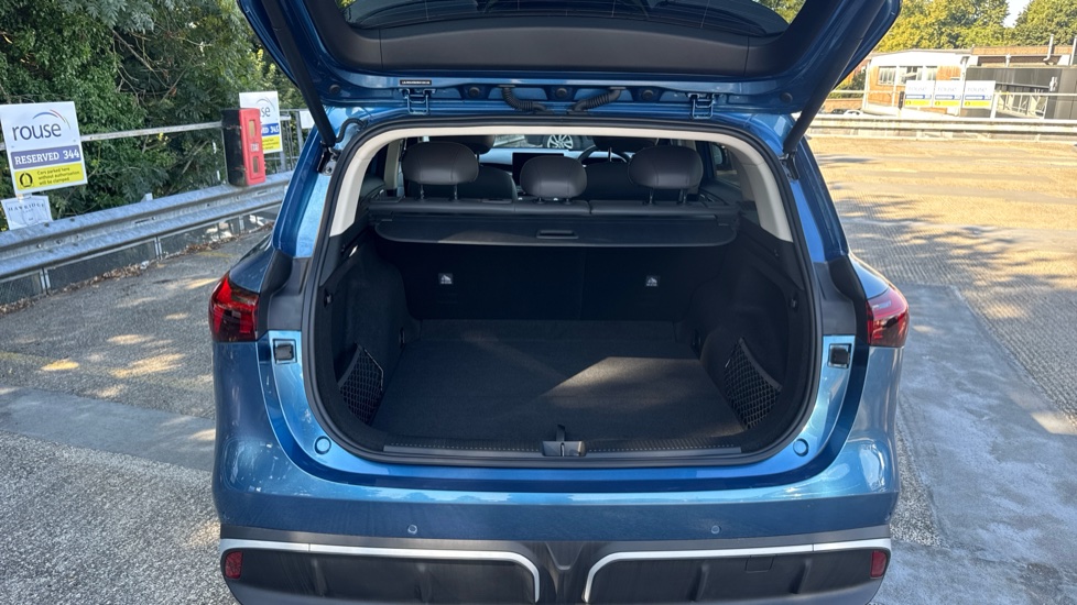 MG MGS6 180kW Trophy EV Long Range 77kWh 5dr Auto Electric Estate - Image 4