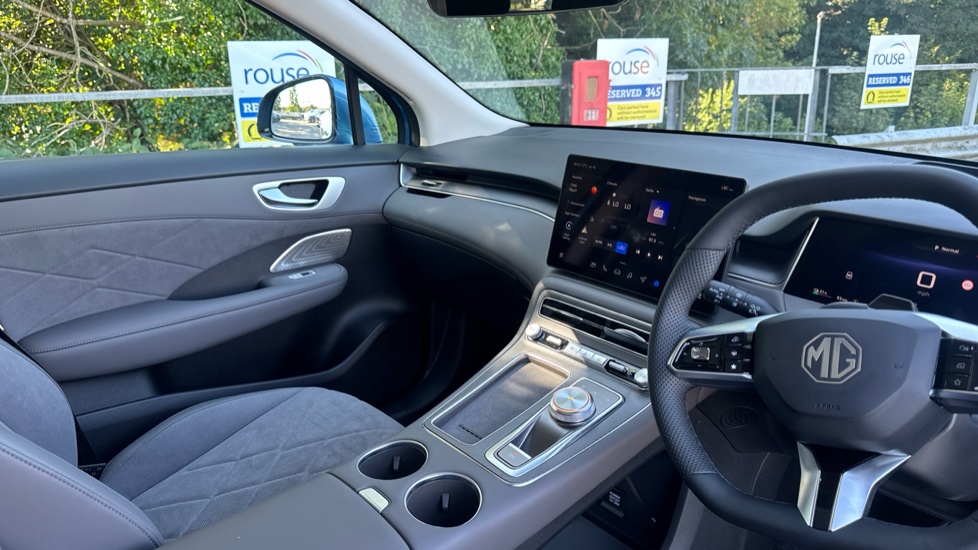 MG MGS6 180kW Trophy EV Long Range 77kWh 5dr Auto Electric Estate - Image 14