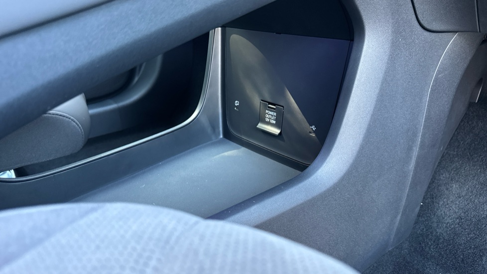 MG MGS6 180kW Trophy EV Long Range 77kWh 5dr Auto Electric Estate - Image 25