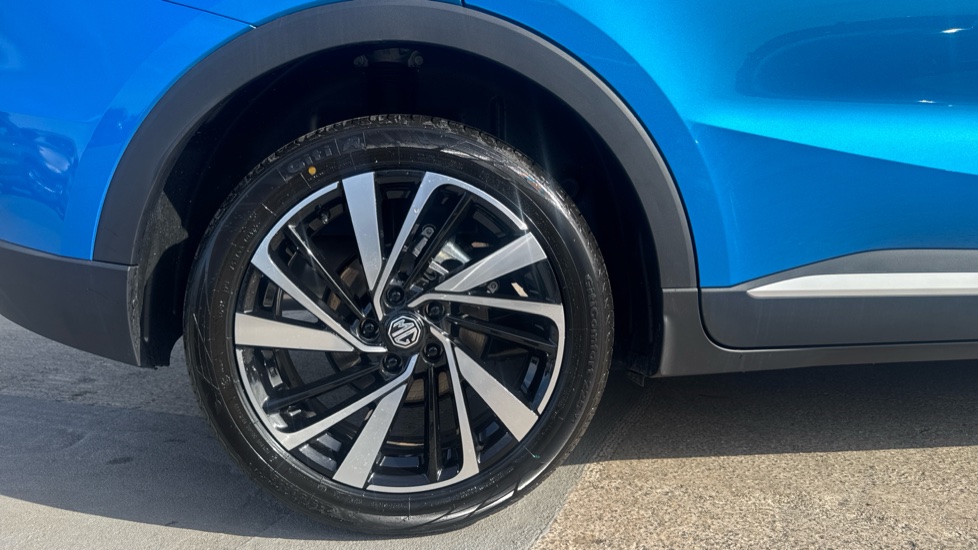 MG ZS 1.5 Hybrid+ Trophy 5dr Auto Hybrid Hatchback - Image 7
