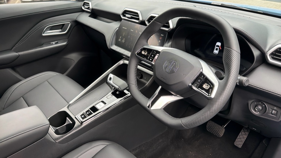 MG ZS 1.5 Hybrid+ Trophy 5dr Auto Hybrid Hatchback - Image 11