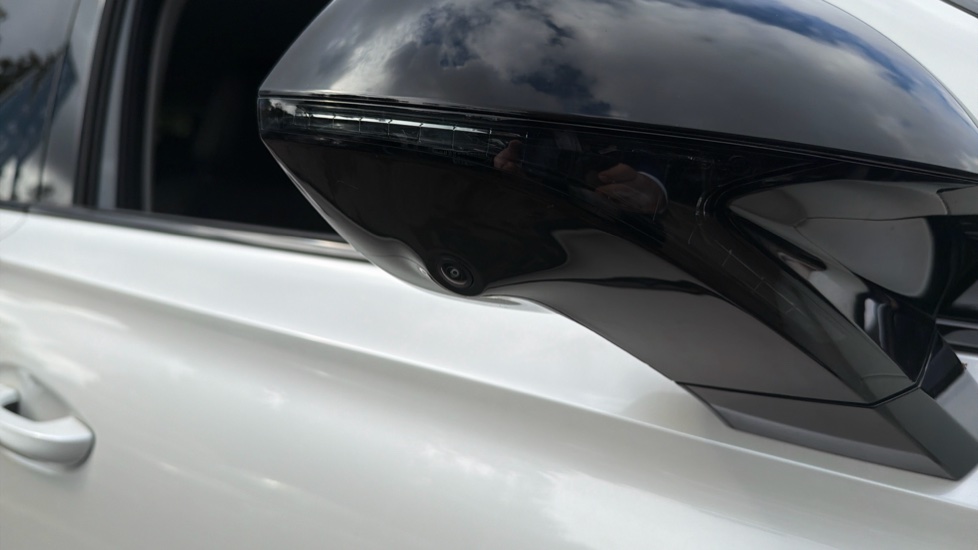 MG HS 1.5 T-GDI PHEV Trophy 5dr Auto Hatchback - Image 23