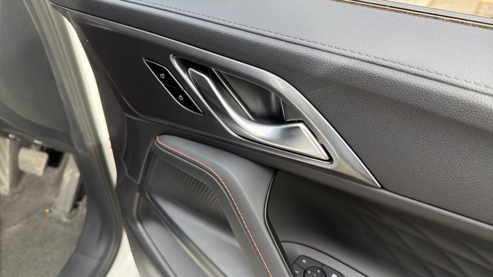 MG HS 1.5 T-GDI PHEV Trophy 5dr Auto Hatchback - Image 27