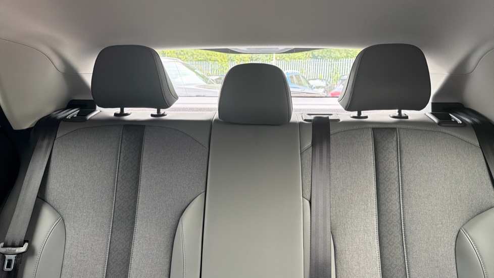 MG MG4 170kW Premium Long Range 64kWh 5dr Auto Electric Hatchback - Image 15