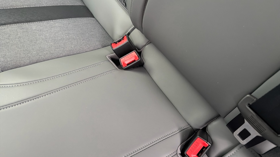 MG MG4 170kW Premium Long Range 64kWh 5dr Auto Electric Hatchback - Image 17