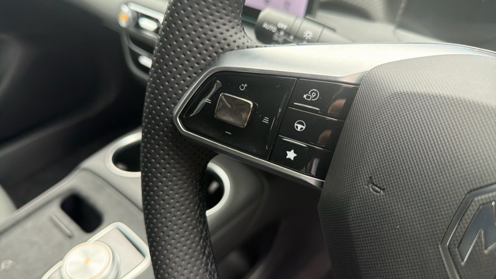MG MG4 170kW Premium Long Range 64kWh 5dr Auto Electric Hatchback - Image 29